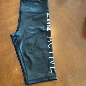 Metallic LNT Hustle Shorts 10”